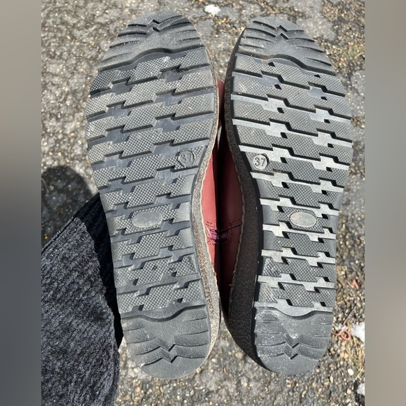 Women's Burgundy Wedge Boots - Picture 6 of 6